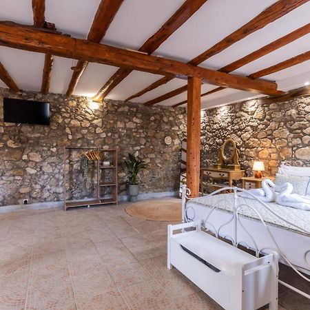 The Stone Suite Мораитика Екстериор снимка
