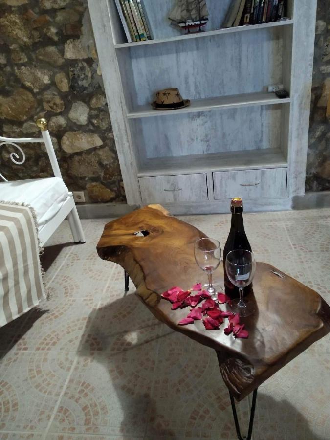 The Stone Suite Мораитика Екстериор снимка