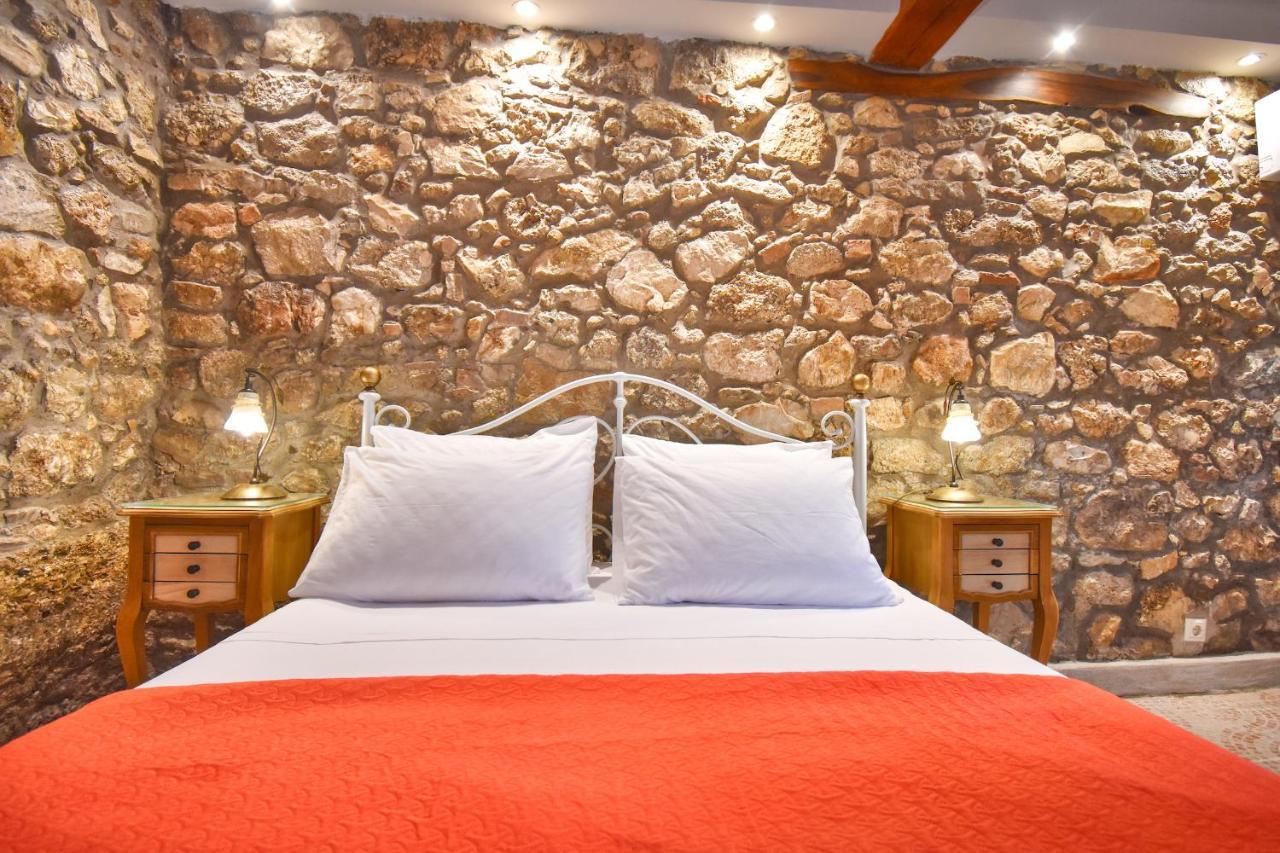 The Stone Suite Мораитика Екстериор снимка