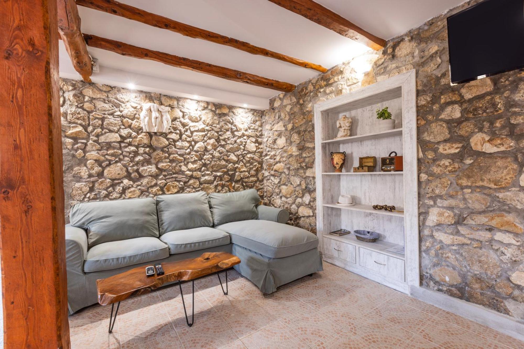 The Stone Suite Мораитика Екстериор снимка